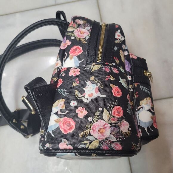 Disney Loungefly Women's Black Floral Print Zipper Around Backpack Rare HEART - Picture 8 of 15